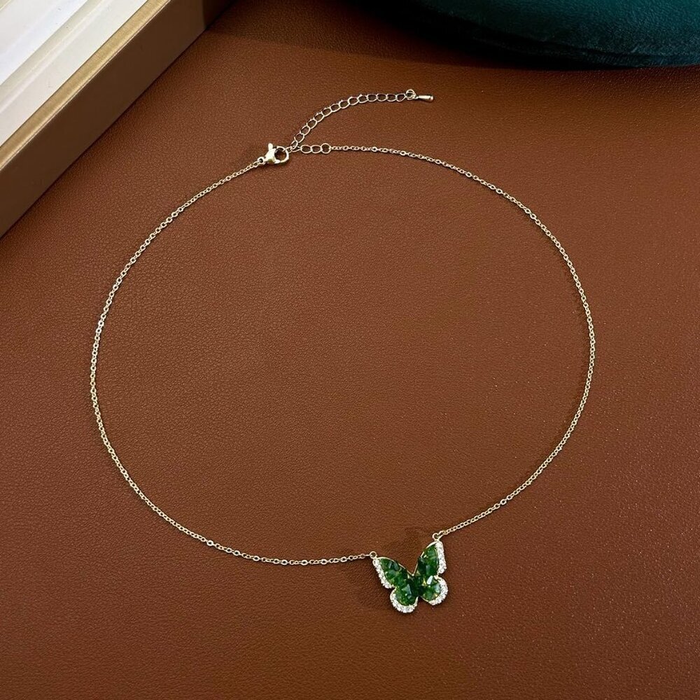 🆕Women Green Stunning Butterfly Pendant Plated Brass Elegant Crystals Necklace - Picture 4 of 9